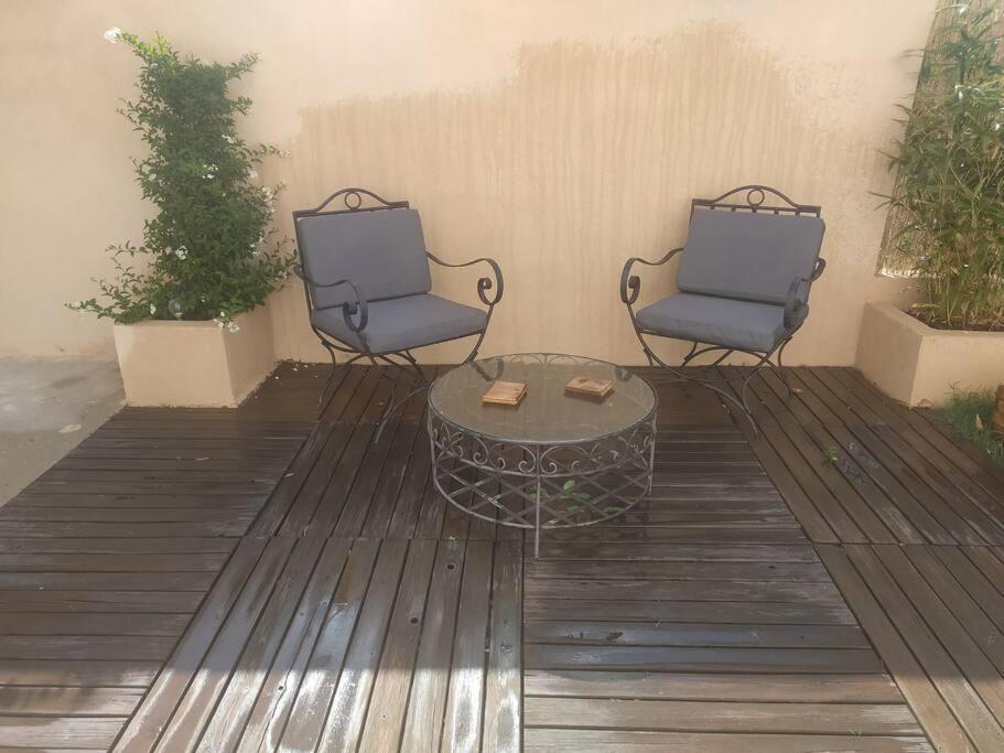 Le Petit Pied A Terre Du Luberon Apartment Mérindol Exterior foto